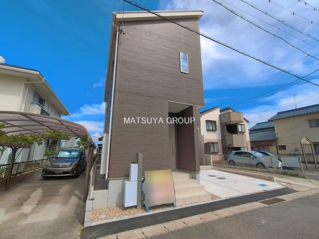 安城市今池町4丁目01期の前面道路含む現地写真