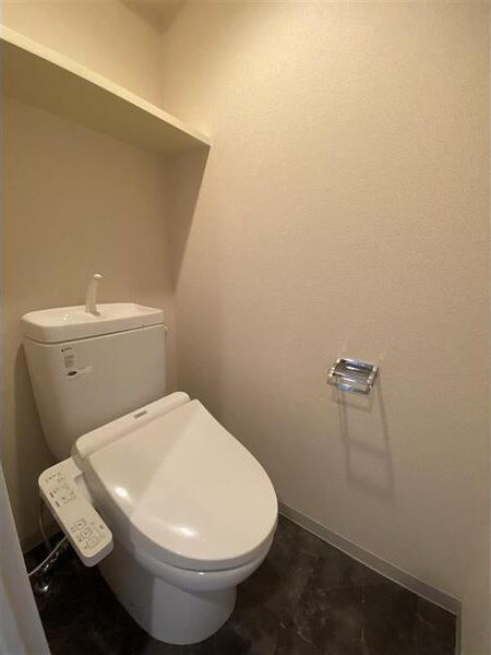 プロシード神戸元町のトイレ|同物件別部屋写真