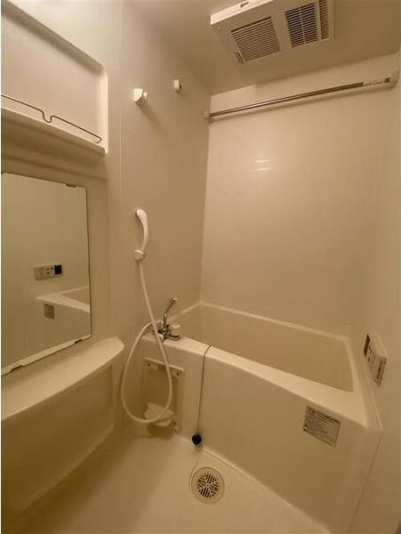 プロシード神戸元町の浴室|同物件別部屋写真