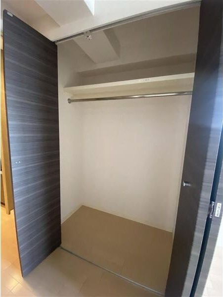 プロシード神戸元町の収納|同物件別部屋写真