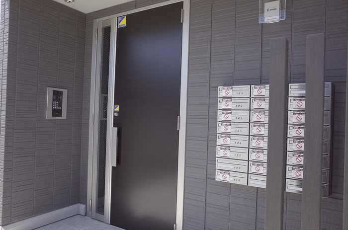 Ｄ－ｒｏｏｍ門前のエントランス