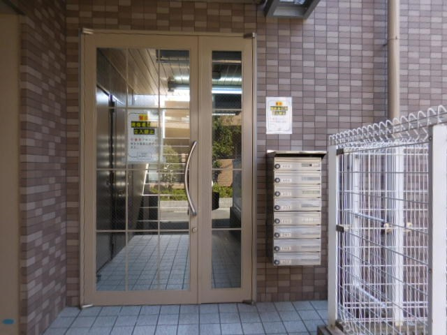 ベージュ野田のエントランス