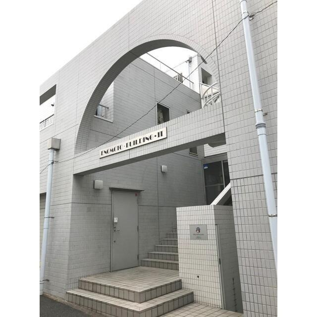 榎本ビルⅡのエントランス
