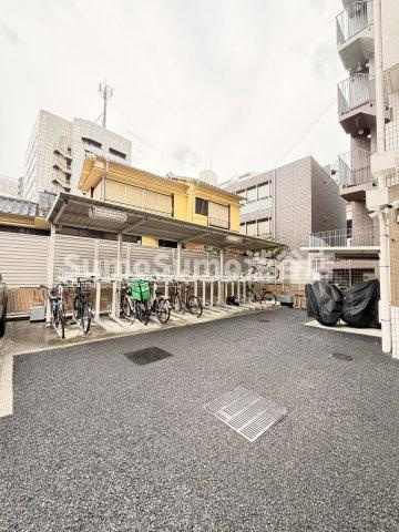 PREMIUM　CUBE　G　駒沢大学の駐車場