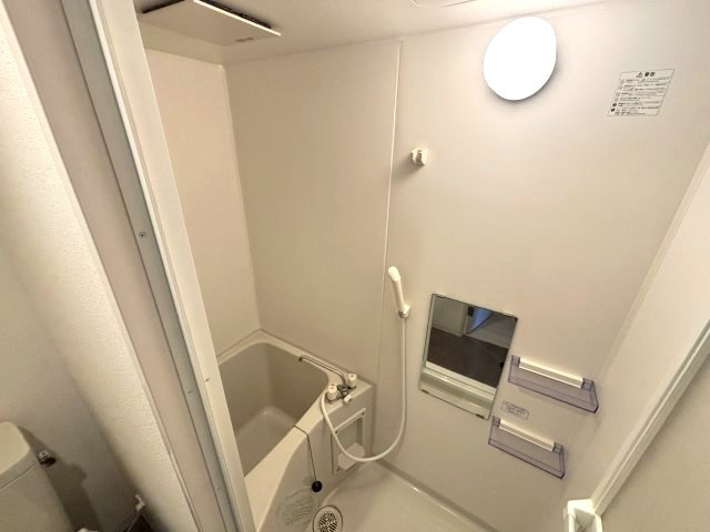 石屋川ロイヤルハイツの浴室