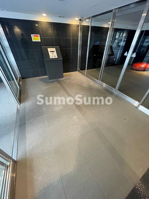 アーバネックス心斎橋のエントランス|落ち着いたエントランスです