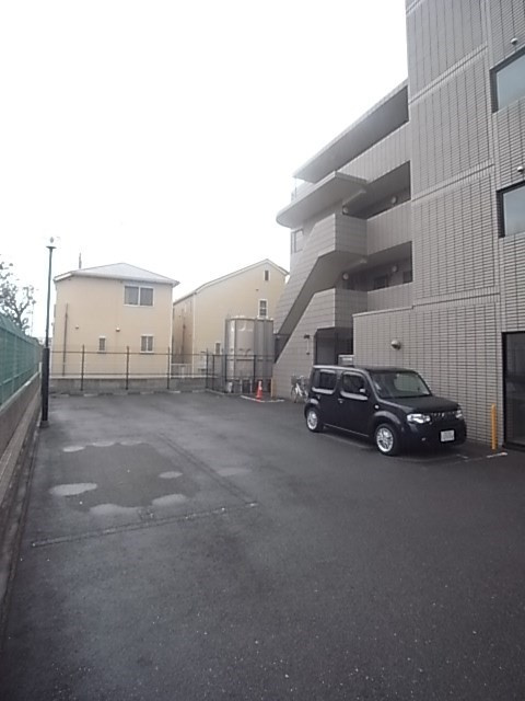 シェリール甲東園の外観
