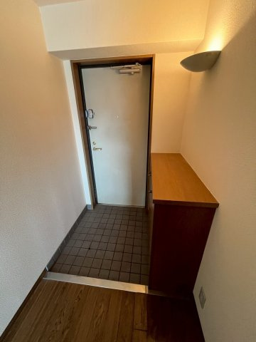 シェリール甲東園の玄関