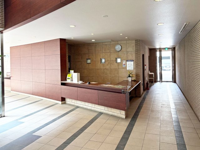 宝塚エリーのエントランス|コンシェルジュ付き×ミニショップ×キッズルーム×パーティルーム等
共有施設が充実し、生活の満足度も上がります！