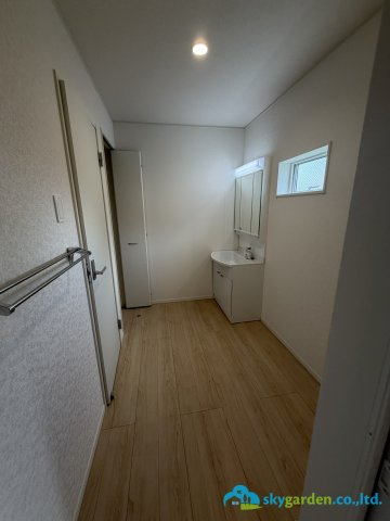 平塚市長持第15　新築戸建　全1棟1号棟の脱衣所