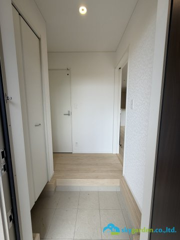 平塚市長持第15　新築戸建　全1棟1号棟の玄関