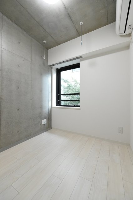 新宿区西落合２丁目のマンションの画像