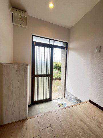 藤田借家の玄関