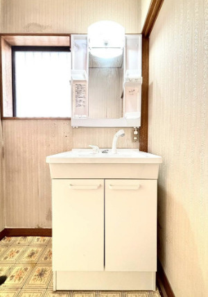 中古/新座市野寺４丁目の独立洗面台|洗面化粧台