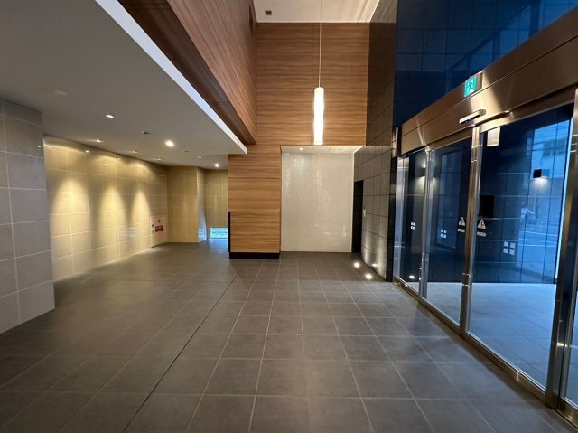 BLAU本町東のロビー