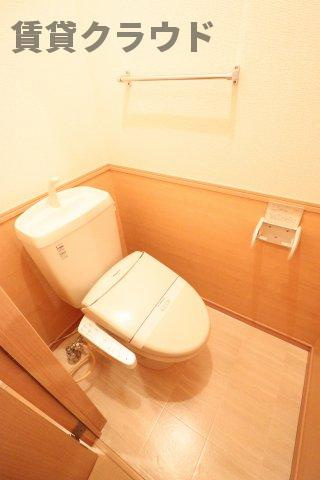 バニュルスⅣのトイレ|コンパクトで使いやすいトイレです