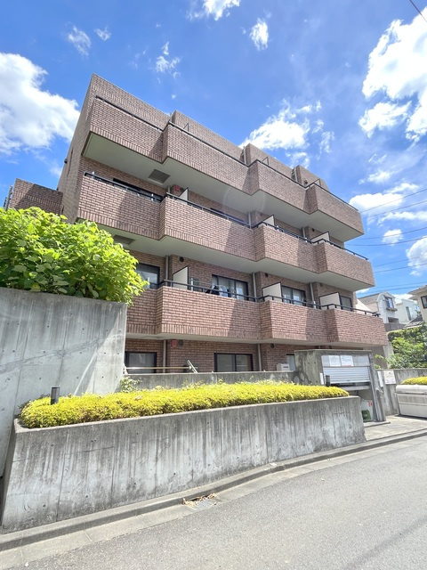 ザ・春日山の外観|駅徒歩５分★商店街すぐそば★オートロックマンション★
