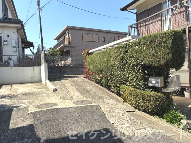 淵野辺本町5丁目売地　建築条件なしの前面道路含む現地写真