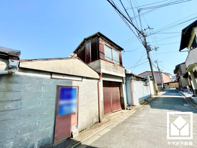 伏見区深草相深町の外観