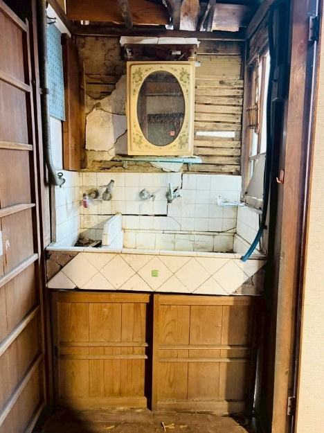 伏見区深草相深町の独立洗面台