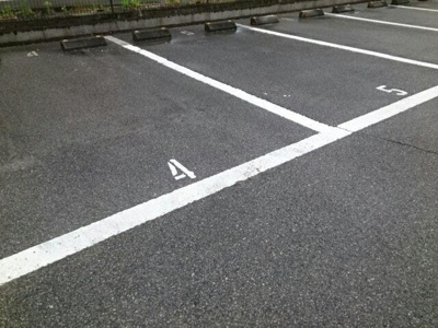 【駐車場】 | メゾン・ド・フレール | カースペースがあります