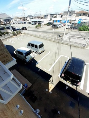 【駐車場】 | アルシオネＢ | 駐車スペースもあります