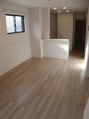 【内装】 | メゾンドアポロン | 明るい室内です