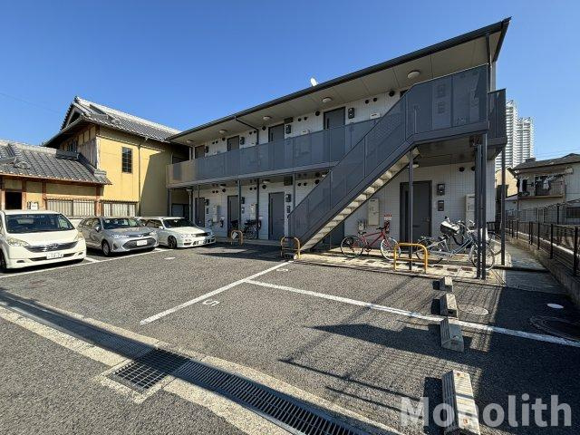 ドルチェ神明の駐車場