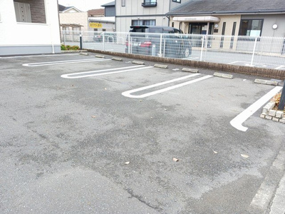 【駐車場】 | サニーコート | カースペースがあります