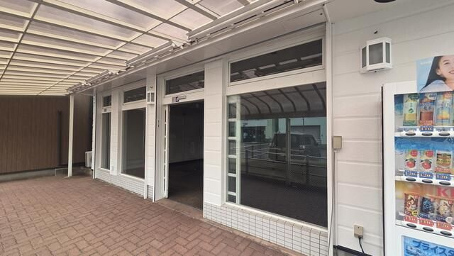 杉久保貸店舗の外観