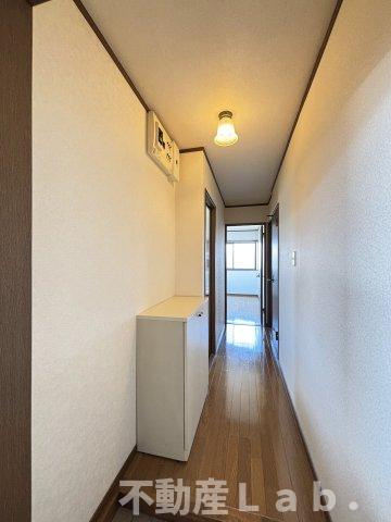 サン・ワインズマンションの玄関