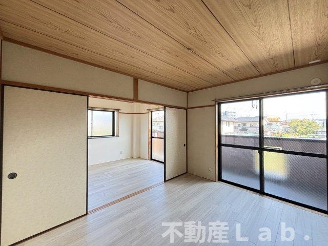 サン・ワインズマンションの洋室