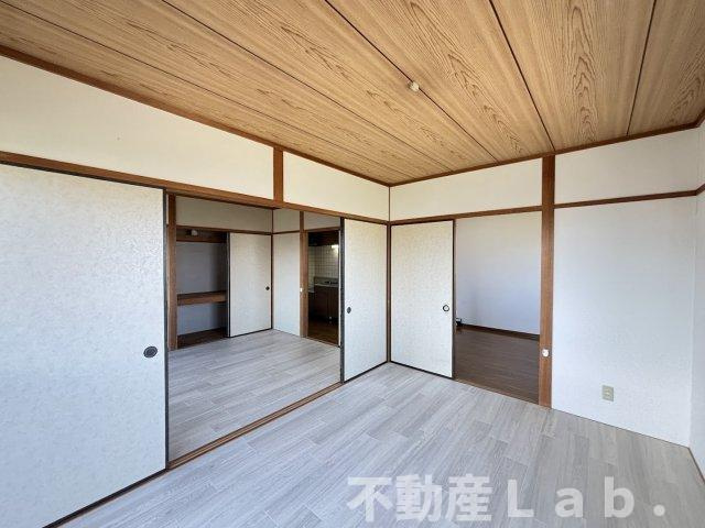 サン・ワインズマンションの洋室