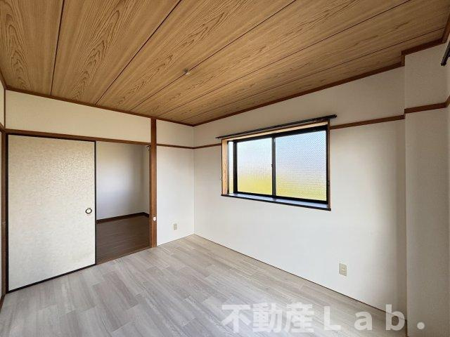 サン・ワインズマンションの洋室