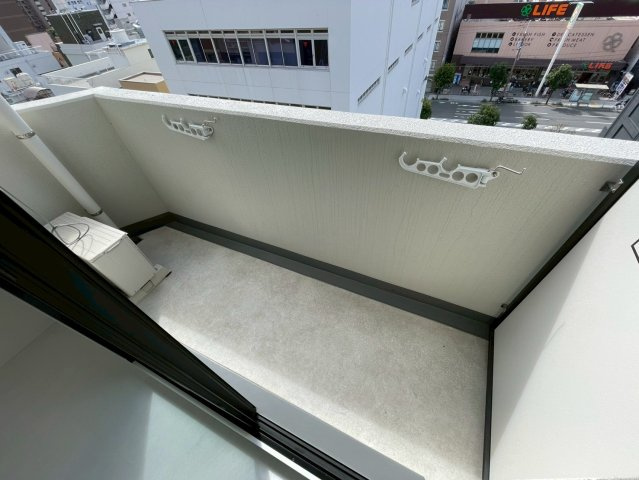 アートレジデンス上町のバルコニー