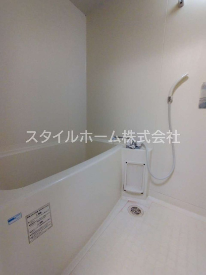 【浴室】 | ベルシャイン | 別部屋写真です。