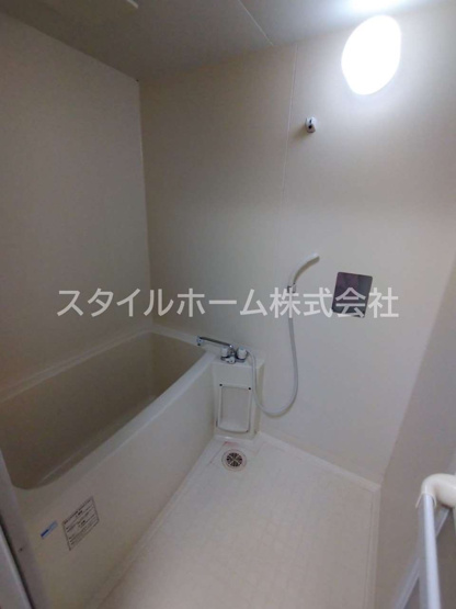 【浴室】 | ベルシャイン | 別部屋写真です。