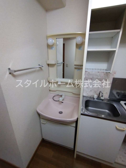 【洗面所】 | ベルシャイン | 別部屋写真です。
