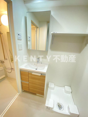 【洗面所】 | リテラス蒲田 | 広い洗面スペース