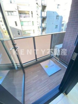 【バルコニー】 | リテラス蒲田 | 外からの目が気にならないバルコニーで洗濯物が干せます