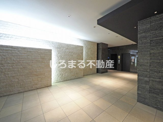 Fortuney大手前のロビー
