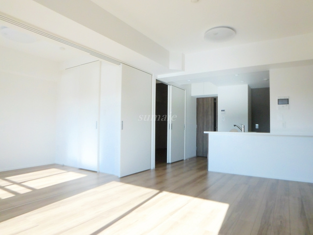 Ｌａ　Ｄｏｕｃｅｕｒ志茂の居間・リビング|13.7帖のLDK☆