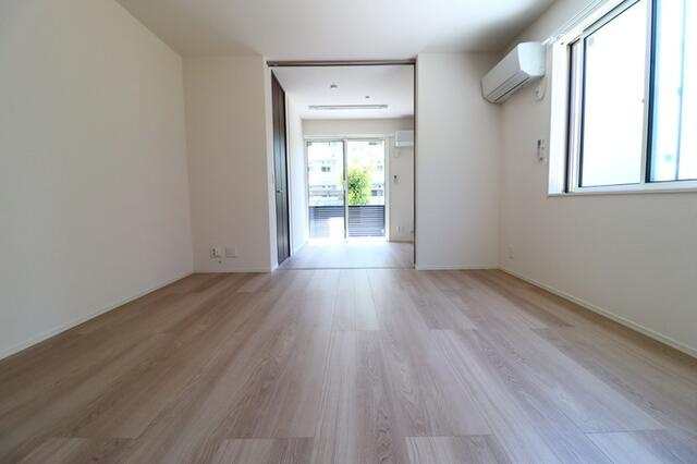 グラナーデ新宿の内装