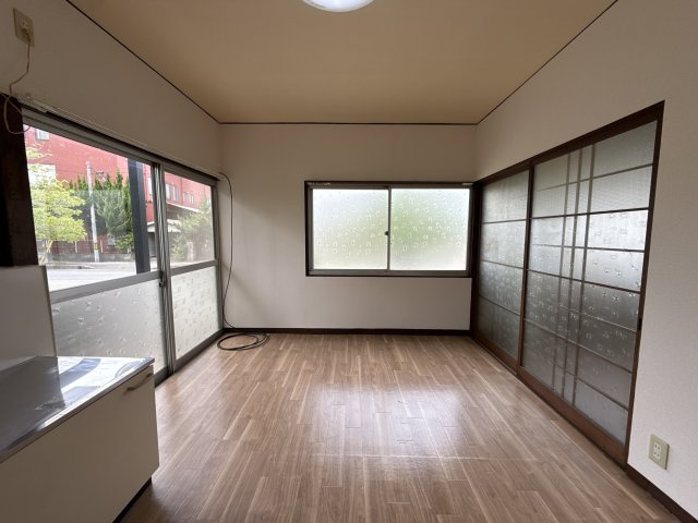 勘兵衛町２戸1の居間・リビング
