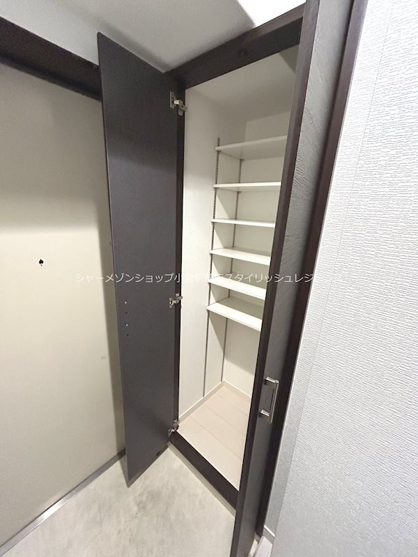 デザイナーズざ・片野のエントランス|☆シューズBOX☆