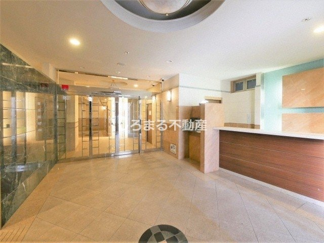 クラウンハイム北心斎橋フラワーコートのロビー