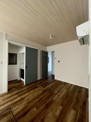 諏訪ノ森町中1丁戸建の居間・リビング