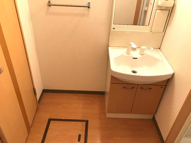 サンハイムの洗面所|コンパクトで使いやすい洗面所