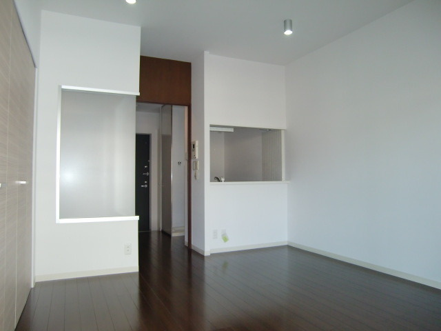 W.O.B.ROKKOHMICHIの洋室