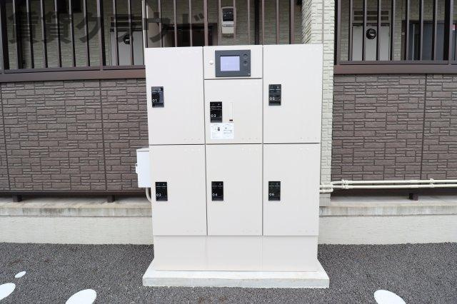 レーヴのロビー|宅配ボックスがあると、自分の時間を有効活用できますね！